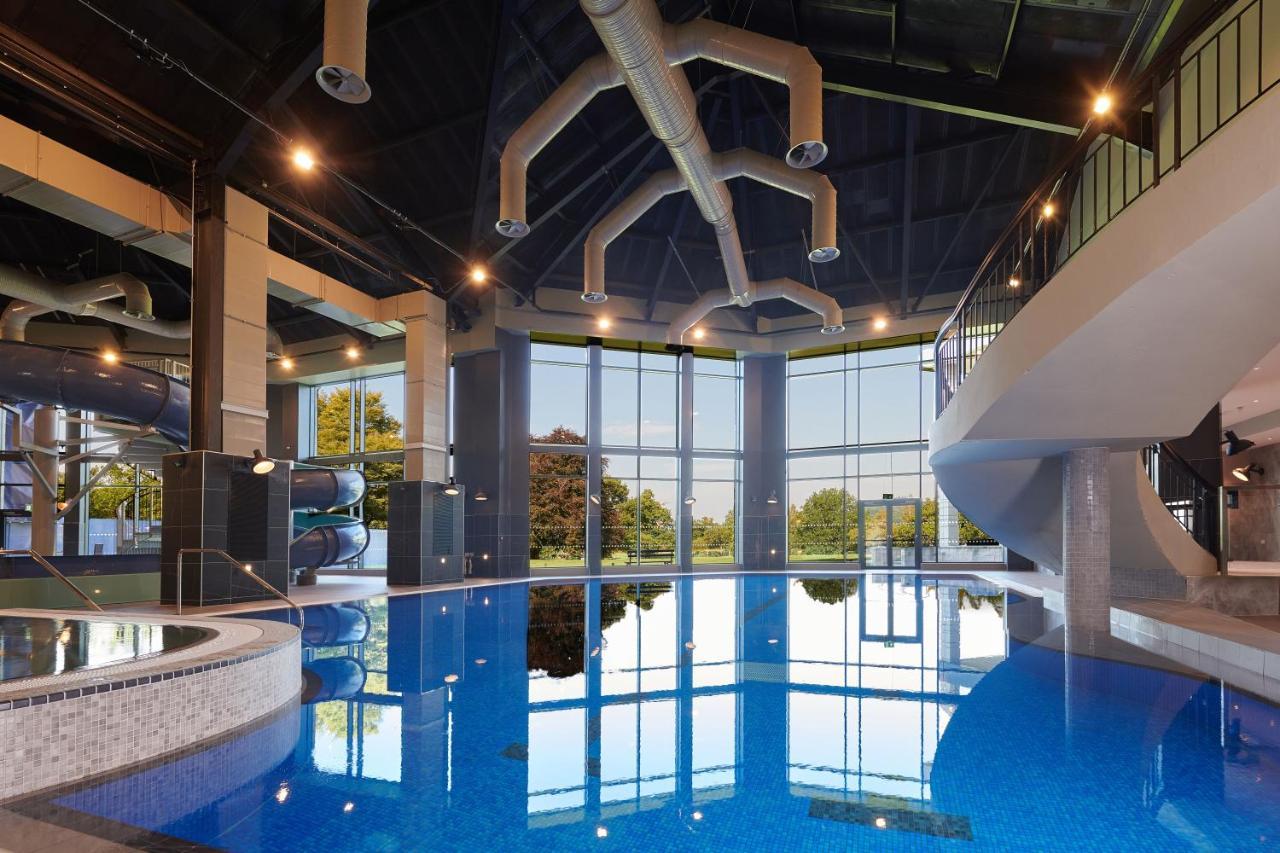 Cameron Club Lodges バロック エクステリア 写真